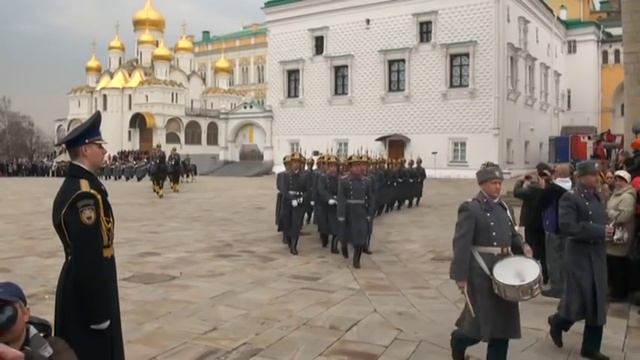 Конный караул Кремля - развод, торжественный марш смотреть онлайн