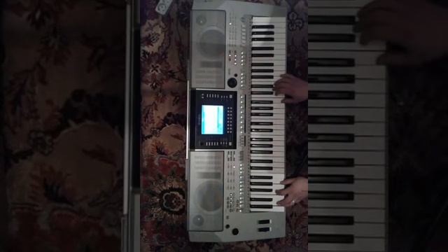 синтезатор ми зустрілись на весні смотреть онлайн