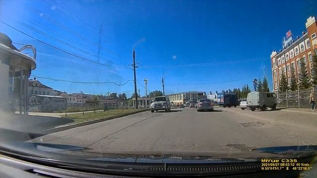 В Волжске (Марий Эл) на ул. Матюшенко начался ремонт дорожного полотна смотреть онлайн