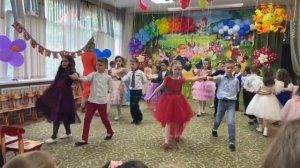 Выпускной вальс. 2023г. Подготовительная группа №5.