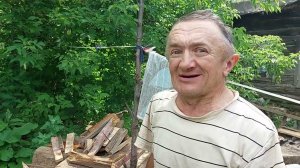Добрый человечек!!!! Владимир начал получать  пенсию.