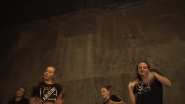 LABIRINT DANCE STUDIO & Все Очень Просто - танцевальный коллектив