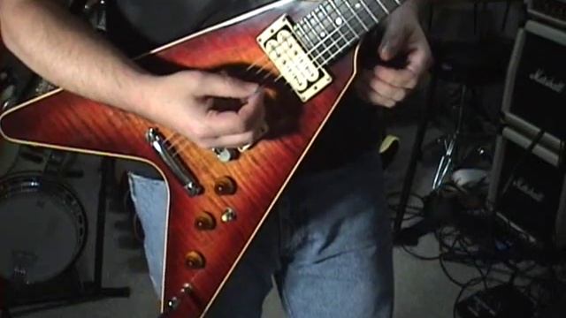 1982 Gibson THE V Guitar Review By Scott Grove Flying V смотреть онлайн