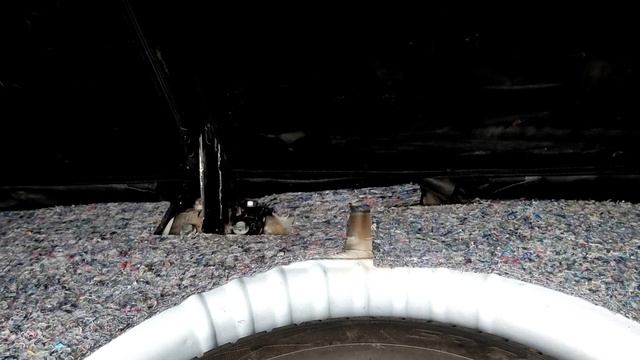 как открыть ладу весту если сел аккумулятор и замёрзли все двери смотреть онлайн