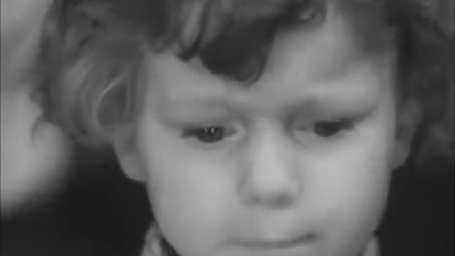 Валя Карманов читает стихотворение Роберта Рождественского Баллада о маленьком ч смотреть онлайн