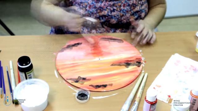 Мастер-класс по росписи часов. Школа Декоративно-прикладного искусства. смотреть онлайн