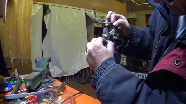 Заклинило замок автомобиля. смотреть онлайн