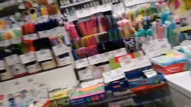 Беларусь | Дочь гуляет по торговому центру | Обзор и цены смотреть онлайн