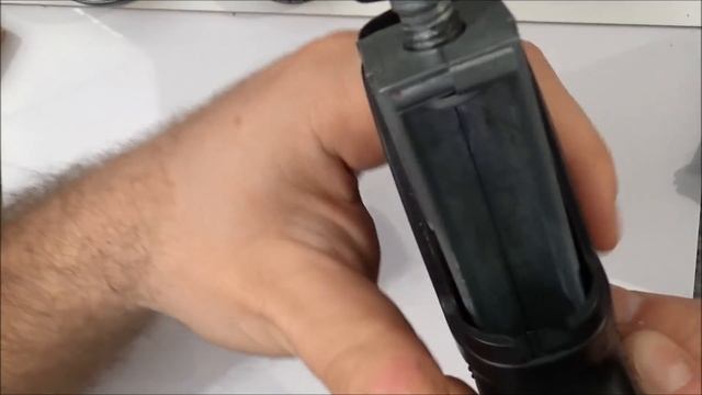 How to replace Co2 cartridge in airgun ? смотреть онлайн