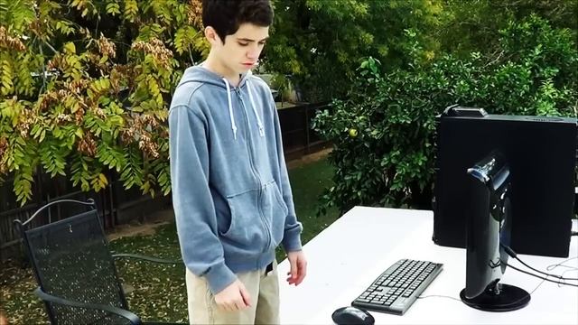 Linus Nerd Rage Corsair Giveaway- End of the world смотреть онлайн