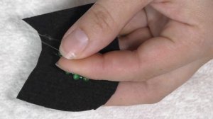 Пошаговый мастер класс для начинающих по изготовлению простой броши из бисера и бусин