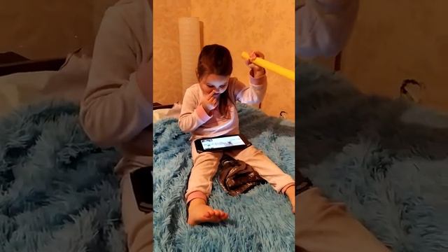 Поем Караоке 🎤🎤🎤 смотреть онлайн