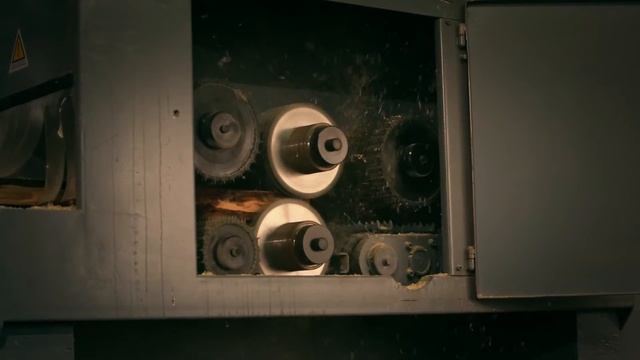 Многопильный станок бруса и лафета MSAW смотреть онлайн