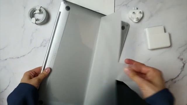 Episode 4 :They stole my Mac-book | Unboxing my new 16" Mac-book Pro 2019 version | London Niqabi смотреть онлайн