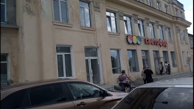 ЕДЕМ за ПОДАРКАМИ ДВОЙНЯШКАМ на ДЕНЬ РОЖДЕНИЯ//ВЫСАДИЛИ НЕНУЖНОГО ПАССАЖИРА//Воруем Кукурузу смотреть онлайн