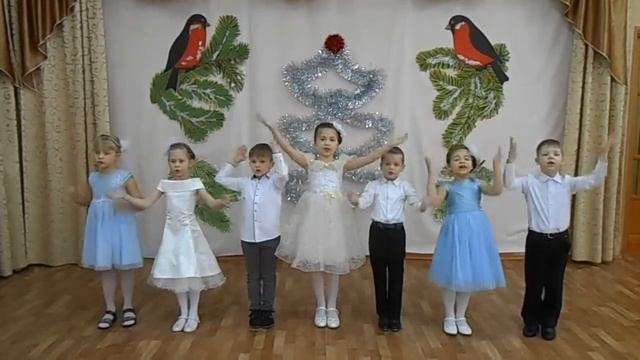 Вокальный ансамбль "Хрустальные колокольчики". Рождество пришло к нам снова! смотреть онлайн