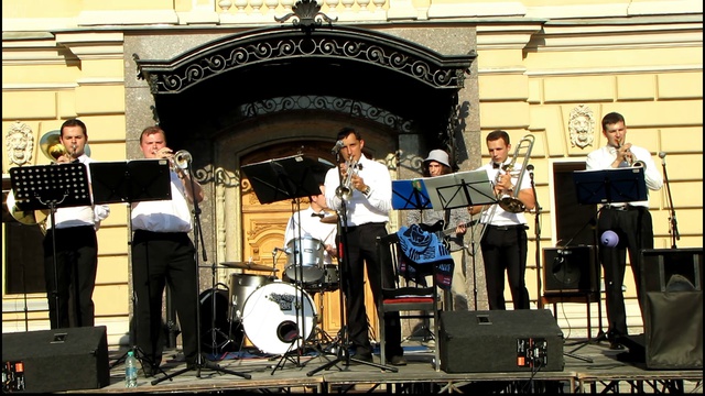  Olympic Brass смотреть онлайн