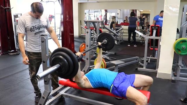 Михаил vs Креатин. Эксперимент в жиме лёжа. Часть 1. смотреть онлайн