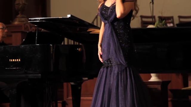 Silvia Luduena Recital - Eccomi in lieta vesta... Oh! quante volte смотреть онлайн