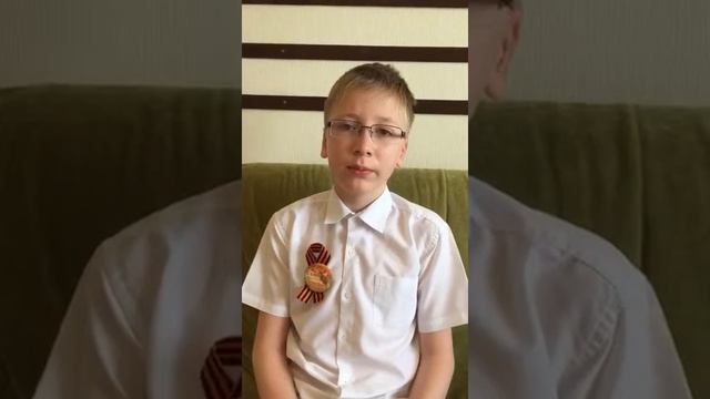 Страна Читающая - Даниил Волков читает стихотворение К. М. Симонова "Родина" смотреть онлайн