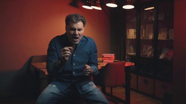 Олег Рой читает роман 