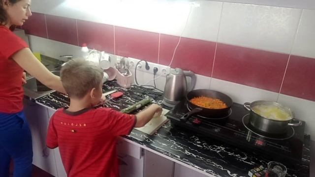 Готовим вместе? Обед ?на 6 детей. Многодетная семья смотреть онлайн