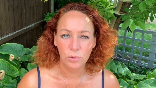 Areej Le Dore Plumeria De Orris Fragrance Review смотреть онлайн