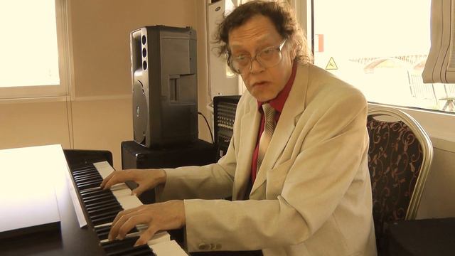 ПИАНИСТ ЮРИЙ РЫВКИН НА ТЕПЛОХОДЕ "МАКСИМ ГОРЬКИЙ" смотреть онлайн