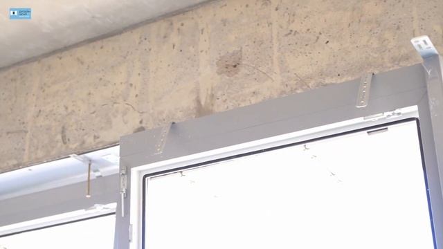 Панорамное остекление лоджии и порталы PSK в системе GEALAN в качестве балконной двери. смотреть онлайн