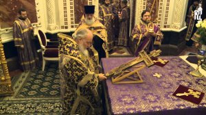 Патриарх Кирилл совершил всенощное бдение с чином выноса Честного и Животворящего Креста Господня