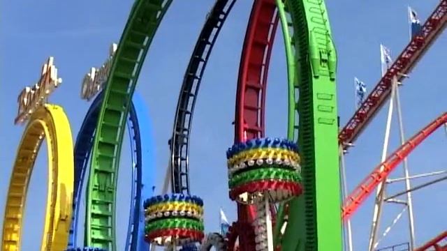 Olympia Looping (5er Looping) getestet von Wiesn Gaudi TV auf dem Oktoberfest 2009 смотреть онлайн