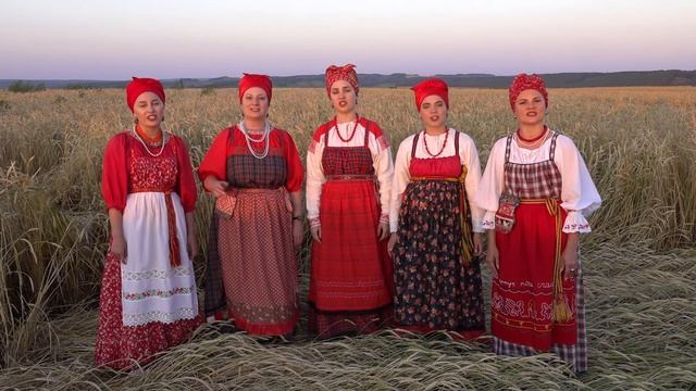 Ансамбль "Сибирская вечора" Жнивные песни Красноярского края смотреть онлайн