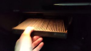 Замена салонного фильтра в VW TOURAN G2 5T1