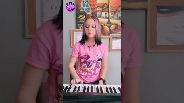 Что значит "попадать в ноты?" #АсяОвокале смотреть онлайн