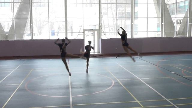 Макарова А.-Гафурова Л.-Хабибуллина А.- спортивная аэробика (трио) - УлГПУ, 22.02.15 смотреть онлайн