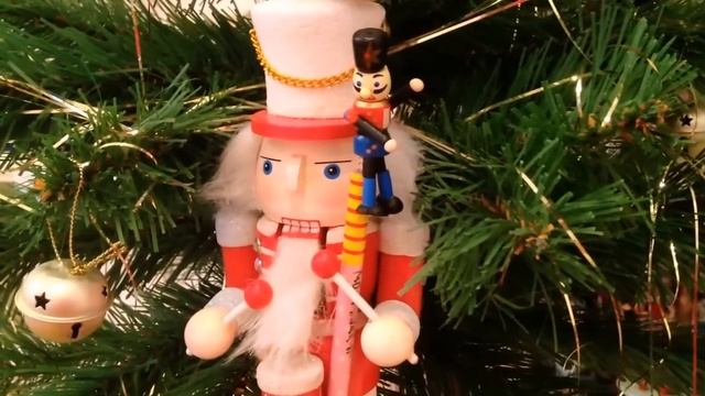 Удивительный и славный - Щелкунчик. Nutcracker. Gulnas Gulnaz. смотреть онлайн