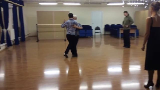 Резюме урока: " Вальсовая проходка " Наталья Воронина и Иван Александров. смотреть онлайн