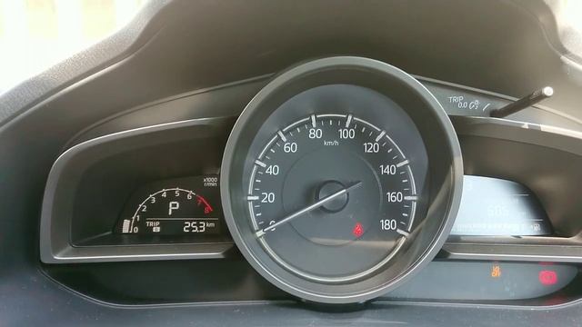 MAZDA AXELA 15C エンジンサウンド
