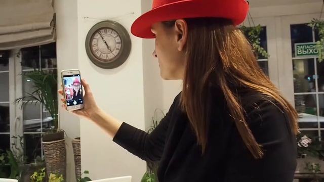 Новогодний Mannequin Challenge в школе флористики 