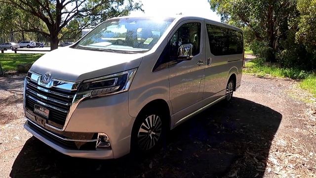 2020 Toyota Granvia VX Review смотреть онлайн
