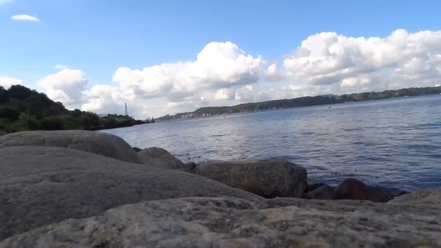 Свекровь приехала на месяц, через 3 дня муж отправил ее в гостиницу! смотреть онлайн