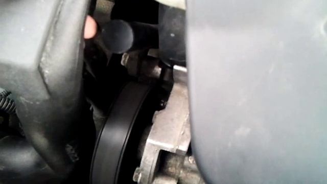 Посторонний шум на холодную от ремня генератора и натяжителя. смотреть онлайн