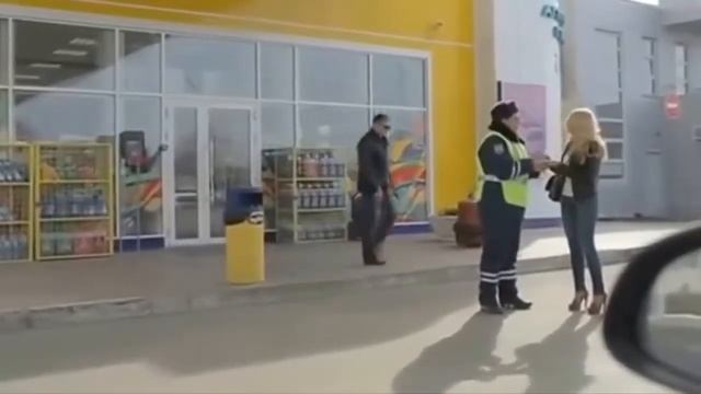 Веселые гаишники отжигают видео приколы с гаишниками смотреть онлайн
