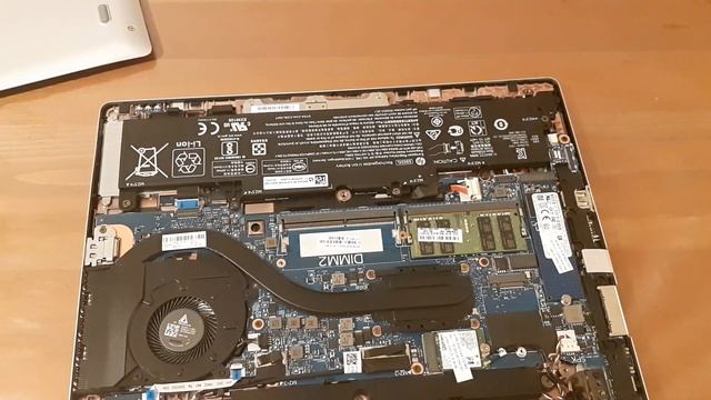 HP Elitebook 830 G5 Replace SSD And Battery смотреть онлайн