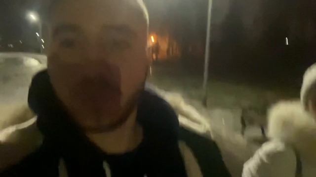 Покатушки по вечернему Киеву: иллюминация и ёлки с Лесей и Оскаром смотреть онлайн