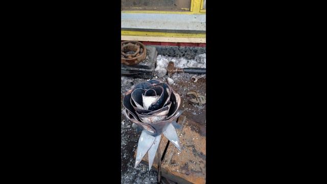 РОЗА из металла своими руками смотреть онлайн