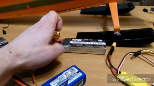 Как сделать радиоуправляемый самолёт и что нужно !