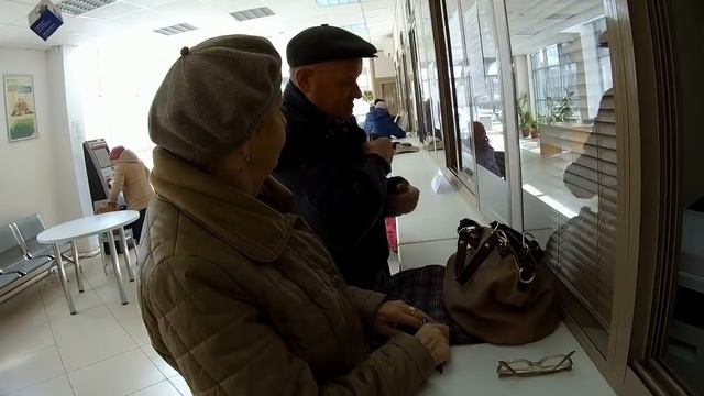 КУПИЛ ТРЕТИЙ ГАРАЖ - ОТКРЫВАЮ И ПОКАЗЫВАЮ ЧТО ТАМ ЕСТЬ смотреть онлайн