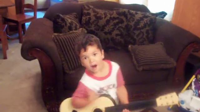 Isaac Sings "Free Falling" смотреть онлайн