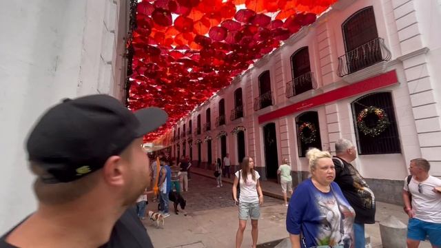 ВЫПУСК 25. Каракас / Тур по могилам / Тусовка в трущобах